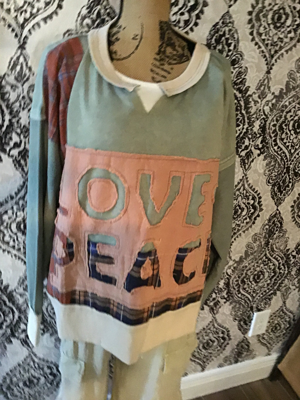 Oli peace love long sleeve