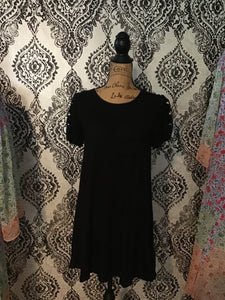 Very J Black dress criss cross sleeve